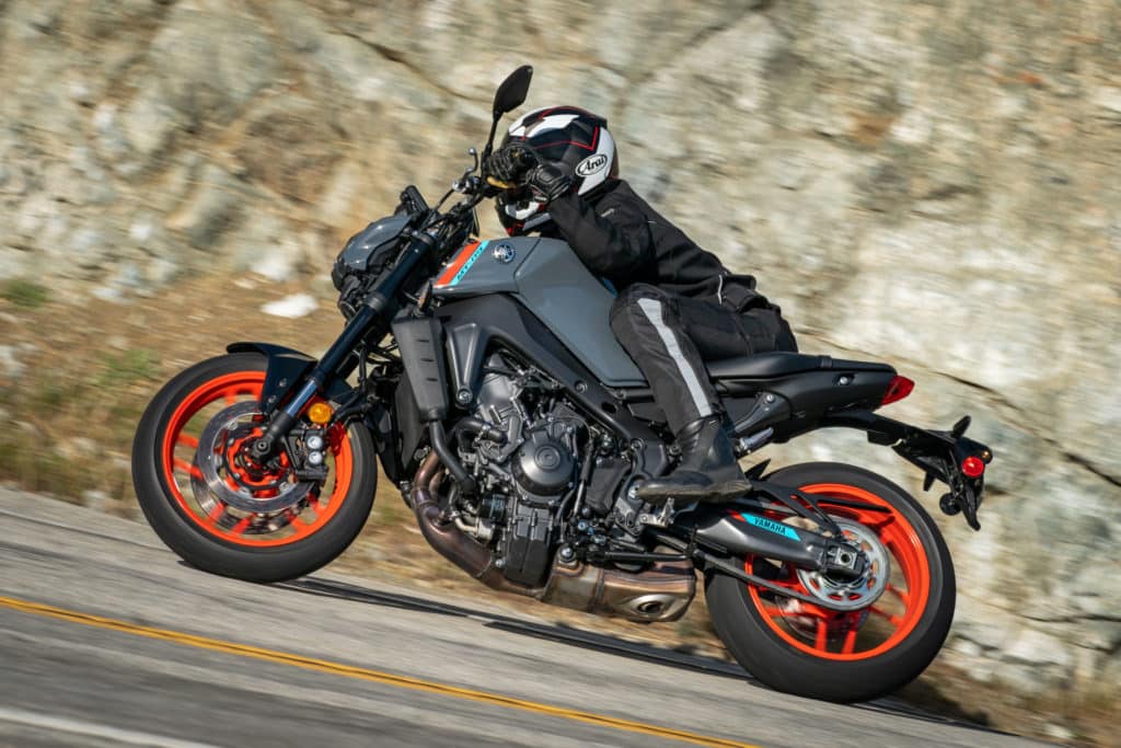 Essai de la Yamaha MT09, la moto la plus fun du marché