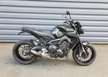 Essai de la Yamaha MT09, la moto la plus fun du marché