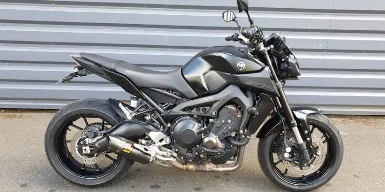 Essai de la Yamaha MT09, la moto la plus fun du marché
